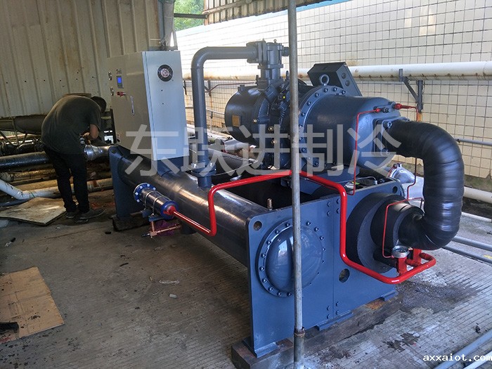 水冷螺杆冷水机